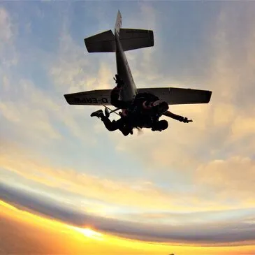 Saut en Parachute près de Mende