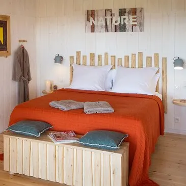 Nuit en Cabane avec Spa Privatif à Monbazillac