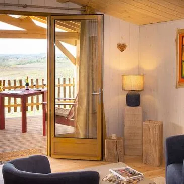 Nuit en Cabane avec Spa Privatif à Monbazillac