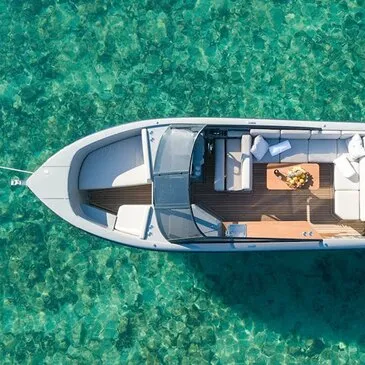 Balade Privative en Bateau sur le Lac d'Annecy