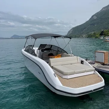 Balade Privative en Bateau sur le Lac d'Annecy