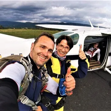 Saut en Parachute Tandem à Clermont-Ferrand