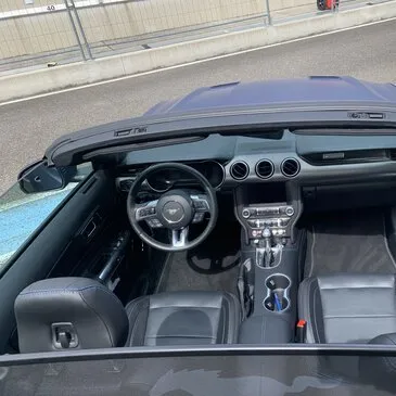 Pilotage sur Route en Ford Mustang GT près de Colmar