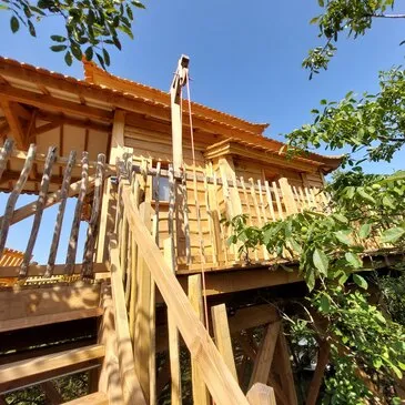 Nuit en Cabane sur Pilotis avec Spa près de Valence