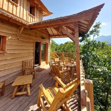 Nuit en Cabane sur Pilotis avec Spa près de Valence