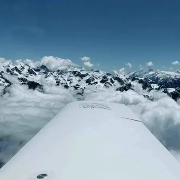 Baptême en Avion ULM près de Briançon - Survol des Écrins