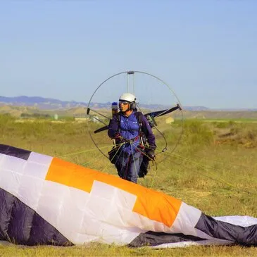 Baptême en Paramoteur près de Bourges - Survol du Berry