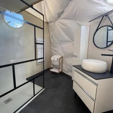 Nuit en Dôme avec Jacuzzi privatif près de Narbonne