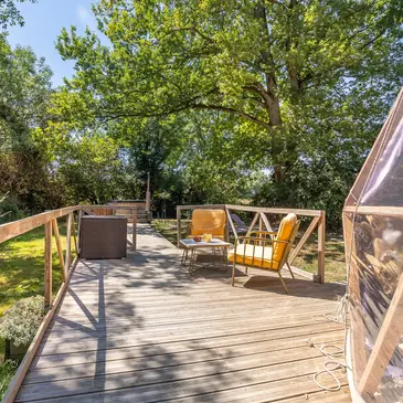 Nuit en Dôme avec Bain Nordique Privatif près de Bourg-en-Bresse