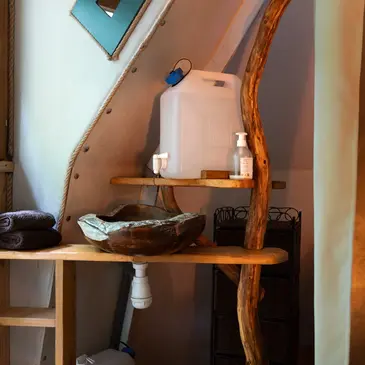 Cabane dans les Arbres près de Dole