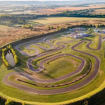 Pilotage pour Enfant en McLaren 540C près de Toulouse