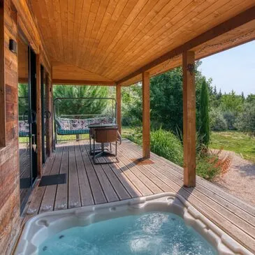 Cabane avec Spa Privatif près de Carcassonne