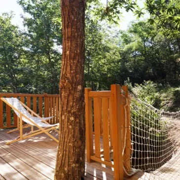 Nuit en Cabane dans les Arbres près de Lyon