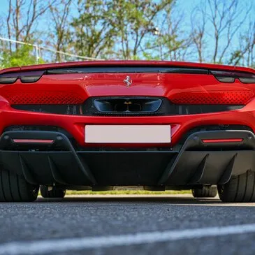 Pilotage Ferrari 296 GTB - Circuit de Lurcy-Lévis