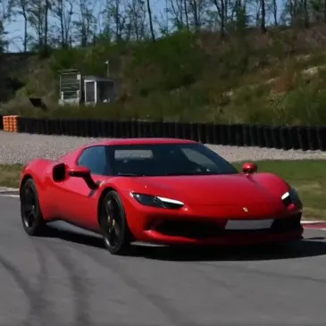 Pilotage Ferrari 296 GTB - Circuit de Lurcy-Lévis