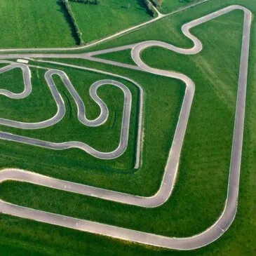 Pilotage Porsche 992 GT3 RS - Circuit de Pouilly-en-Auxois