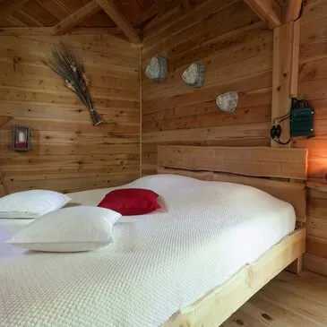 Cabane dans les Arbres près de Saint-Marcellin