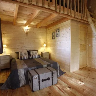 Nuit en Cabane Perchée près de Bordeaux