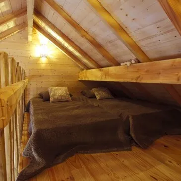 Nuit en Cabane Perchée près de Bordeaux