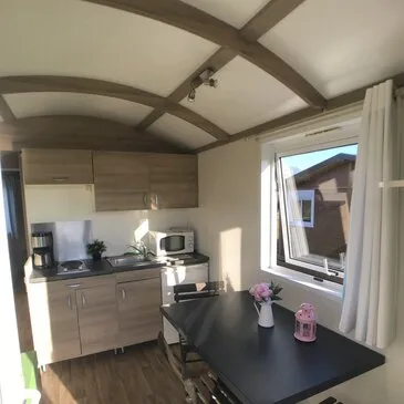 Nuit en Roulotte avec Spa Privatif près de Caen