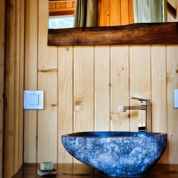 Cabane sur Pilotis près de Tulle
