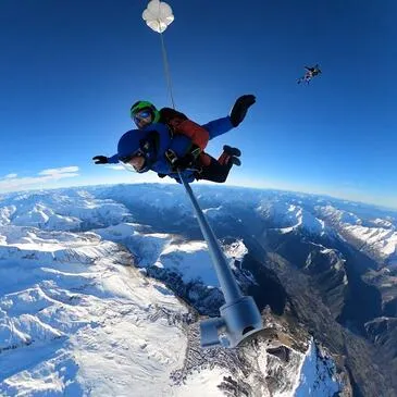 Saut en Parachute depuis un Hélicoptère à l'Alpe d'Huez