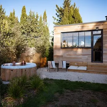 Tiny House avec Jacuzzi Privatif près de Saint-Rémy-de-Provence