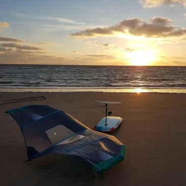 Initiation au Wing Foil à Saint Laurent de la Salanque