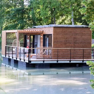 Cabane sur l'eau près de Reims
