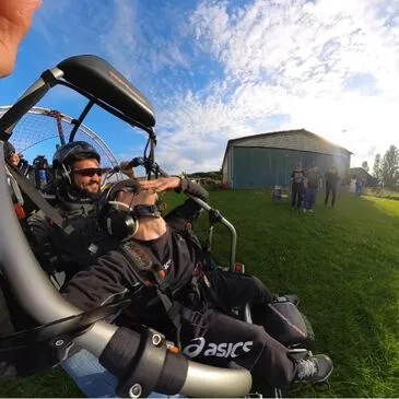 Baptême en Paramoteur - Survol Coteaux du Gers près de Toulouse