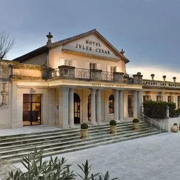 Spa et Massage Cinq Mondes à Arles