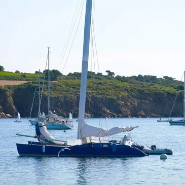 Journée en Catamaran de Course à Névez - Ile de Groix / Glénan