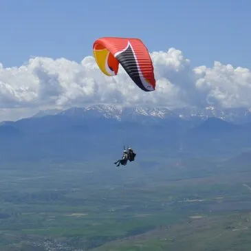 Baptême en Parapente dans les Pyrénées Catalanes