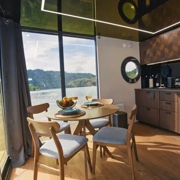 Nuit Insolite en House Boat au coeur des Gorges de la Loire