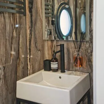 Nuit Insolite en House Boat au coeur des Gorges de la Loire