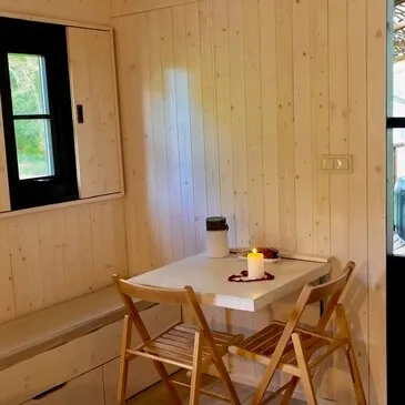 Cabane sur Pilotis avec Jacuzzi Privatif près de Périgueux