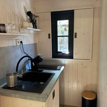 Cabane sur Pilotis avec Jacuzzi Privatif près de Périgueux