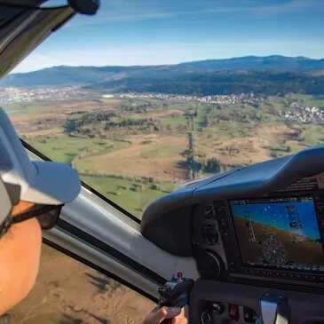 Vol d'Initiation au Pilotage d'Avion à Pontarlier