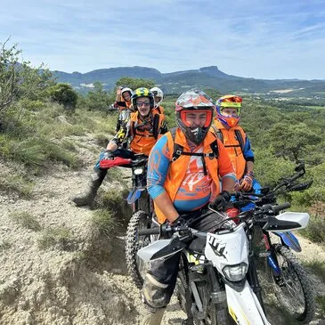 Balade en Moto Tout-Terrain Electrique près de Valence