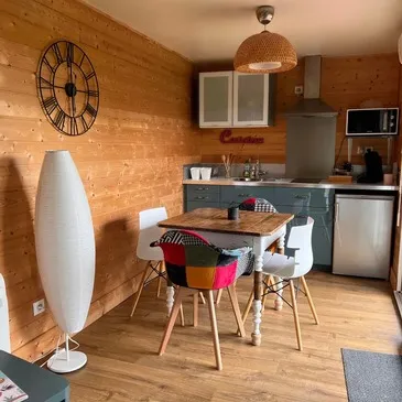 Nuit en Chalet avec Jacuzzi aux Écolodges Bien-Hêtre près de Pau