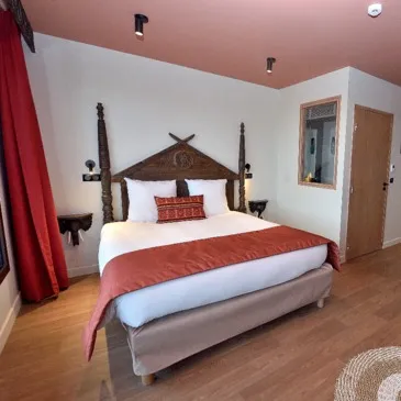 Dormir avec les Lions à la Lumigny Safari Réserve