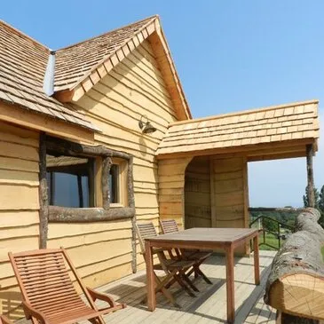 Nuit en Cabane avec Spa au Domaine de Campras à Saissac