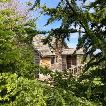 Nuit en Cabane avec Spa au Domaine de Campras à Saissac