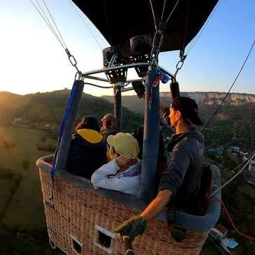 Vol en Montgolfière à Puyjourdes - Les Causses du Quercy