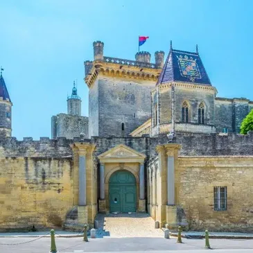 Balade en Méhari Electrique entre Garrigue et Pont du Gard