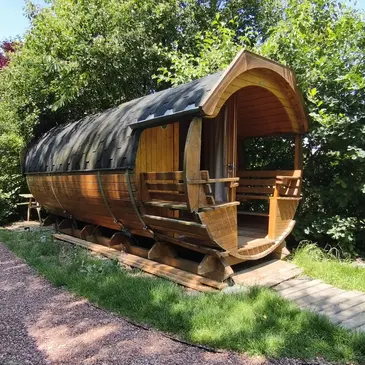 Nuit Insolite en Tonneau avec Spa près de Sarrebourg