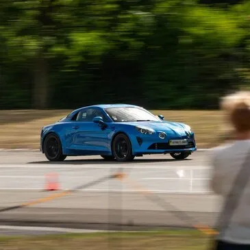 Pilotage pour Enfant en Alpine A110S près de Montpellier