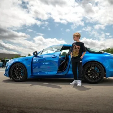 Pilotage pour Enfant en Alpine A110S près de Montpellier