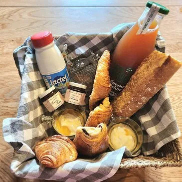 Nuit en Dôme avec Jacuzzi Privatif près de Saint-Lô