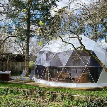 Nuit en Dôme avec Jacuzzi Privatif près de Saint-Lô